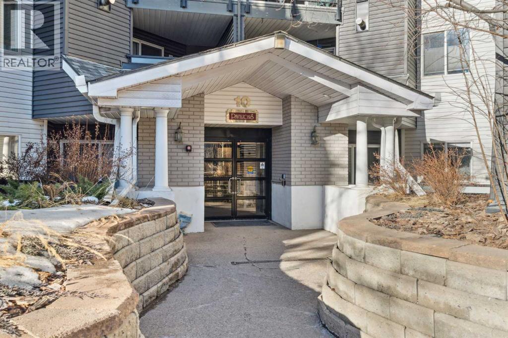 318, 10 Sierra Morena Mews Sw, Calgary, Alberta  T3H 3K6 - Photo 2 - A2279240