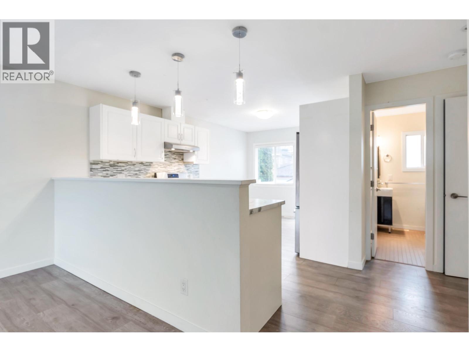 2052 E 41st Avenue, Vancouver, British Columbia  V5P 1L4 - Photo 6 - R3080010