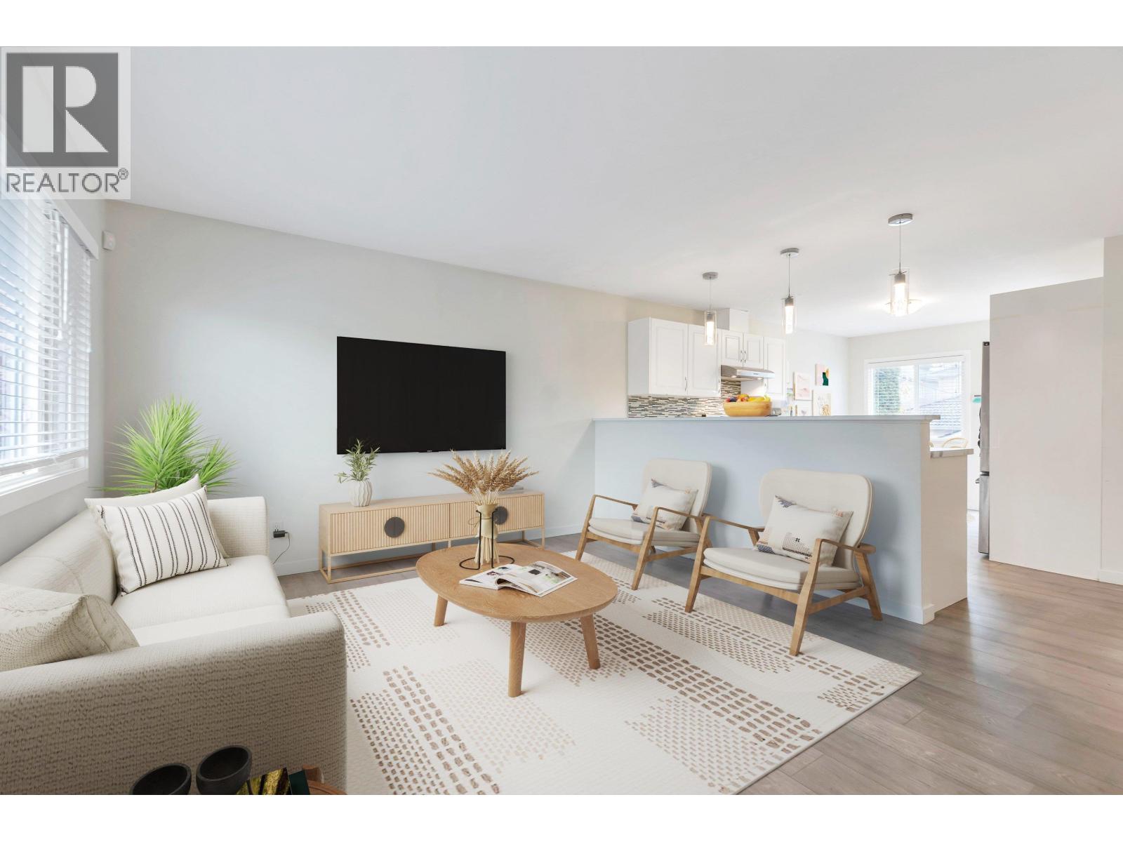 2052 E 41st Avenue, Vancouver, British Columbia  V5P 1L4 - Photo 3 - R3080010