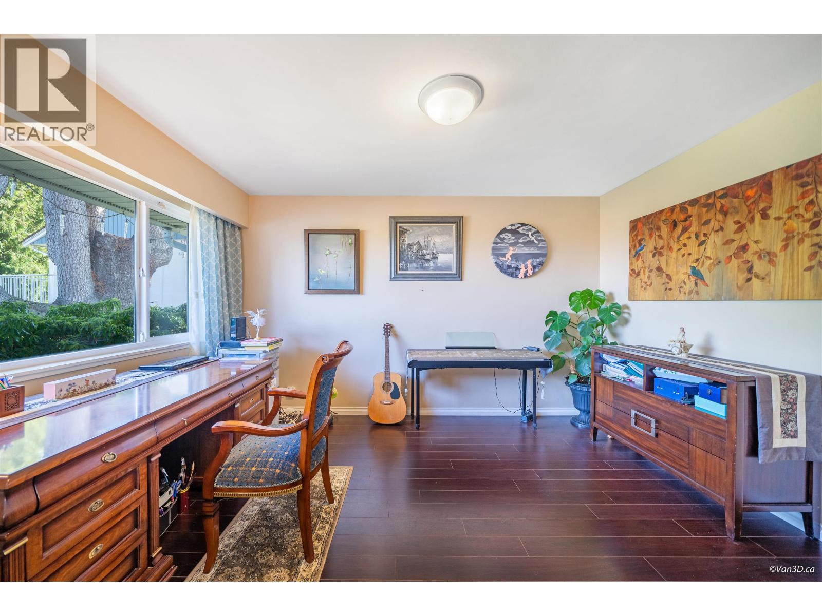 5681 Sardis Crescent, Burnaby, British Columbia  V5H 3K4 - Photo 10 - R3080110