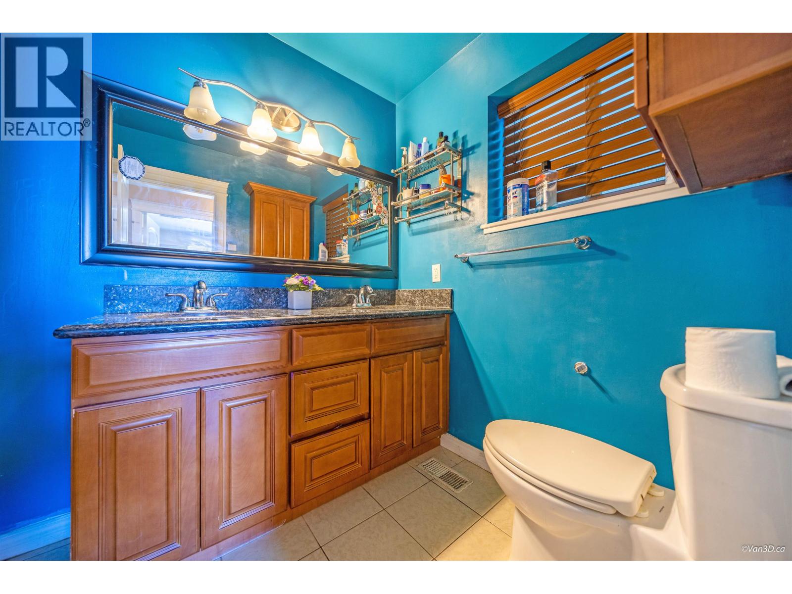 5681 Sardis Crescent, Burnaby, British Columbia  V5H 3K4 - Photo 23 - R3080110