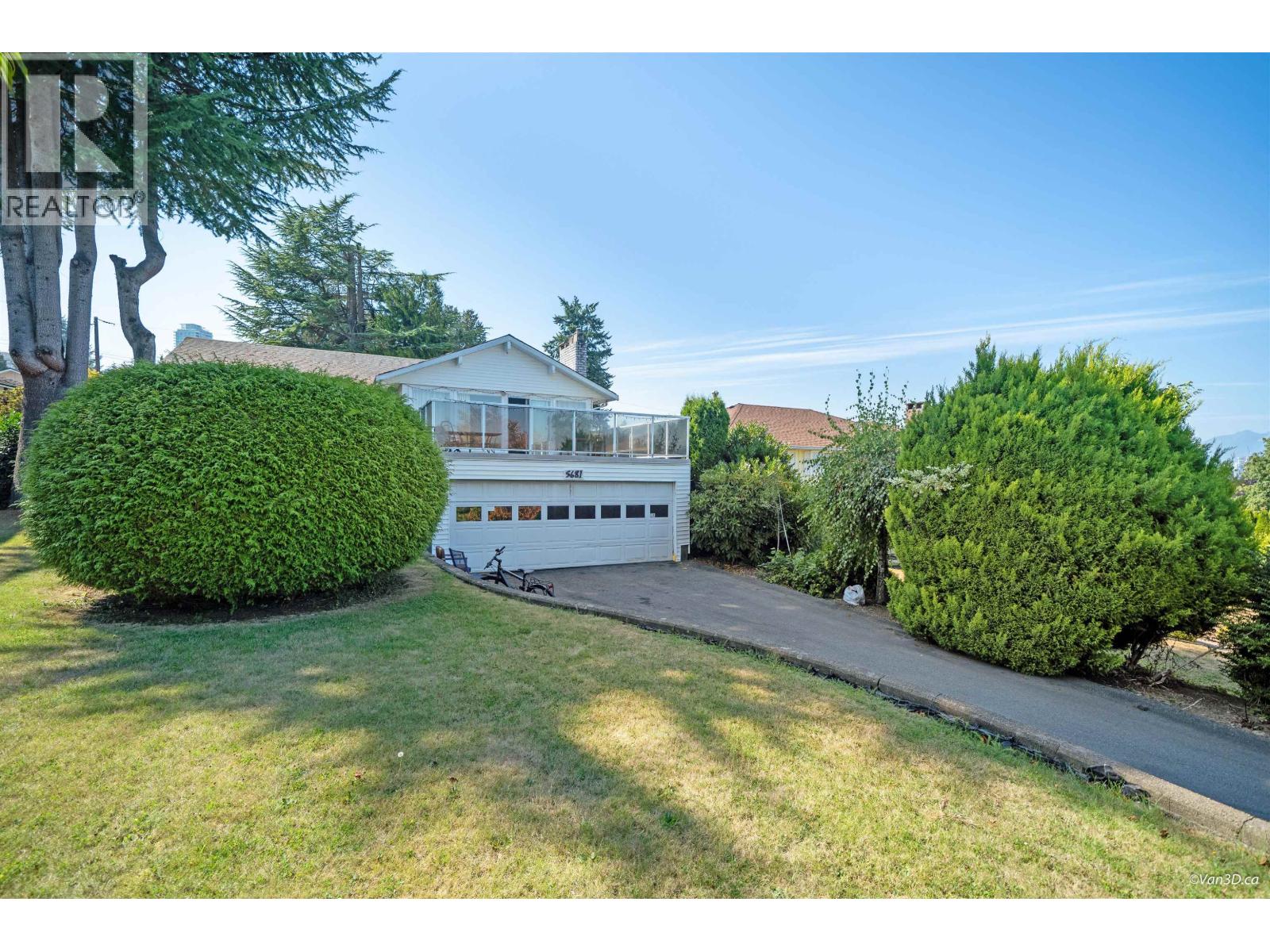 5681 SARDIS CRESCENT, Burnaby, British Columbia