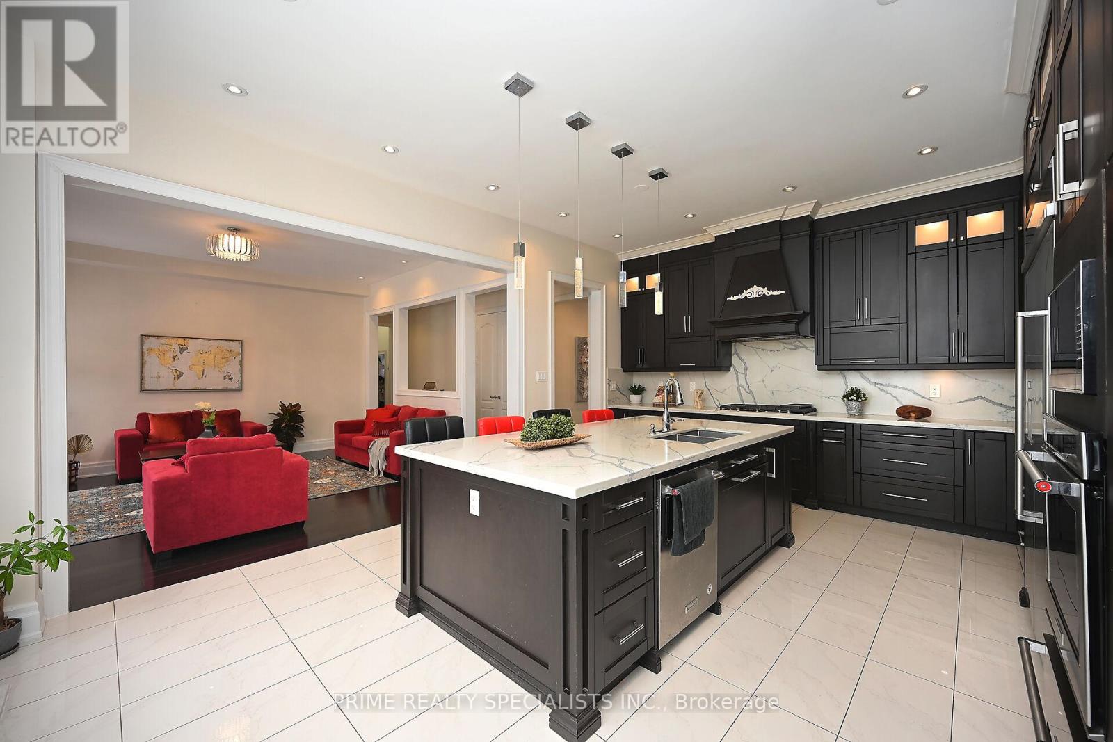 19 Cloverhaven Rd Road, Brampton, Ontario  L6P 4E4 - Photo 13 - W12701732