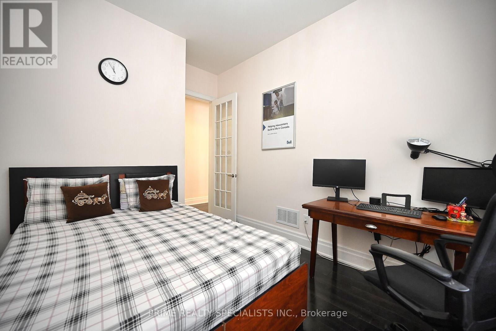 19 Cloverhaven Rd Road, Brampton, Ontario  L6P 4E4 - Photo 23 - W12701732