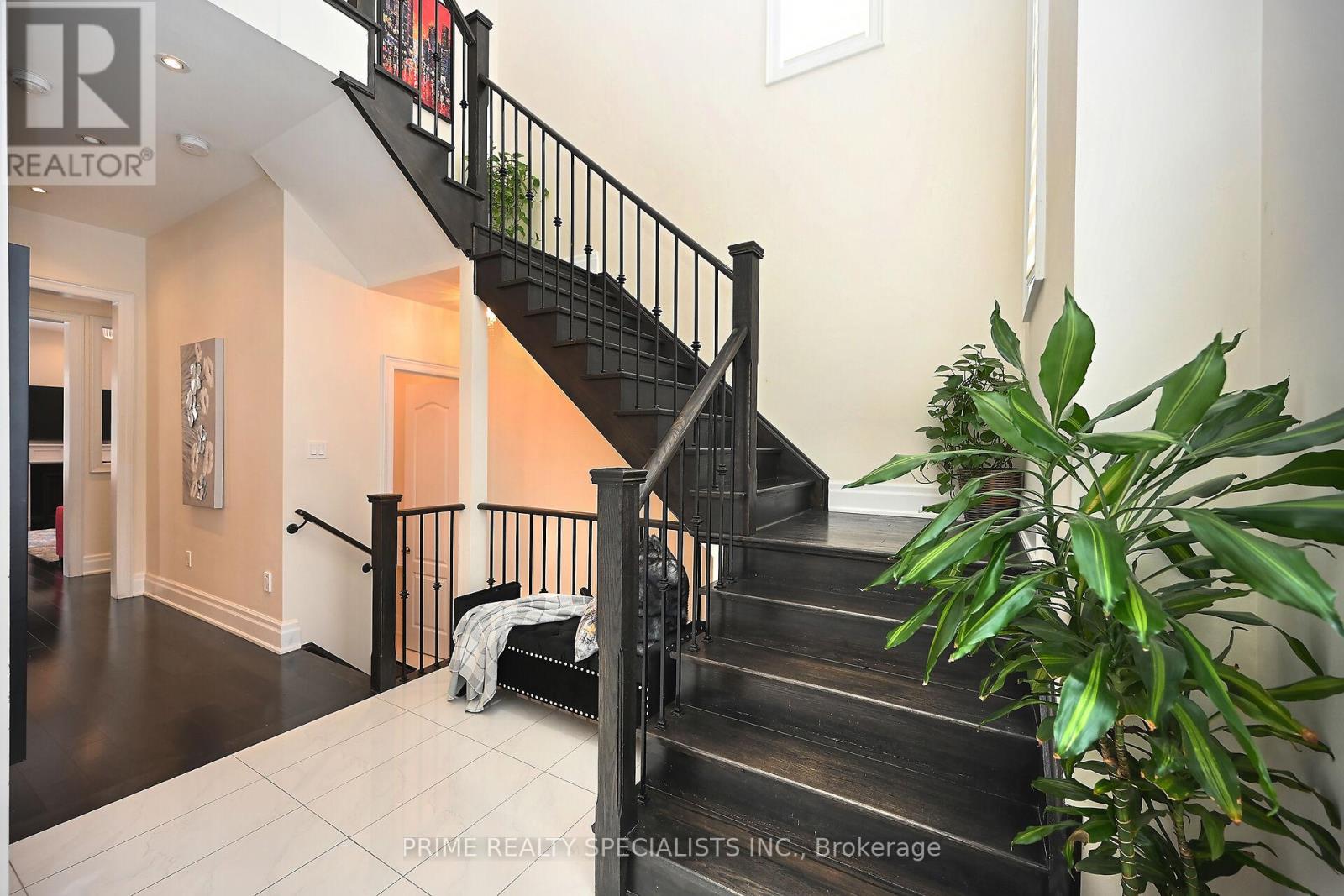 19 Cloverhaven Rd Road, Brampton, Ontario  L6P 4E4 - Photo 25 - W12701732