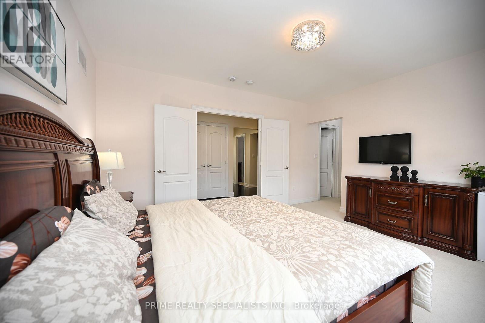 19 Cloverhaven Rd Road, Brampton, Ontario  L6P 4E4 - Photo 28 - W12701732