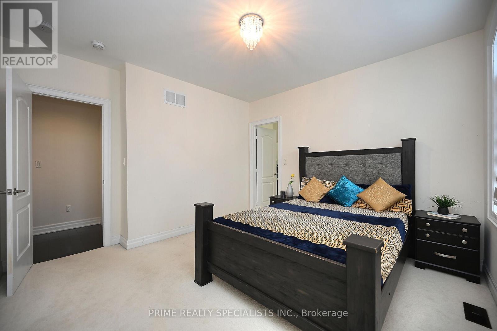 19 Cloverhaven Rd Road, Brampton, Ontario  L6P 4E4 - Photo 36 - W12701732