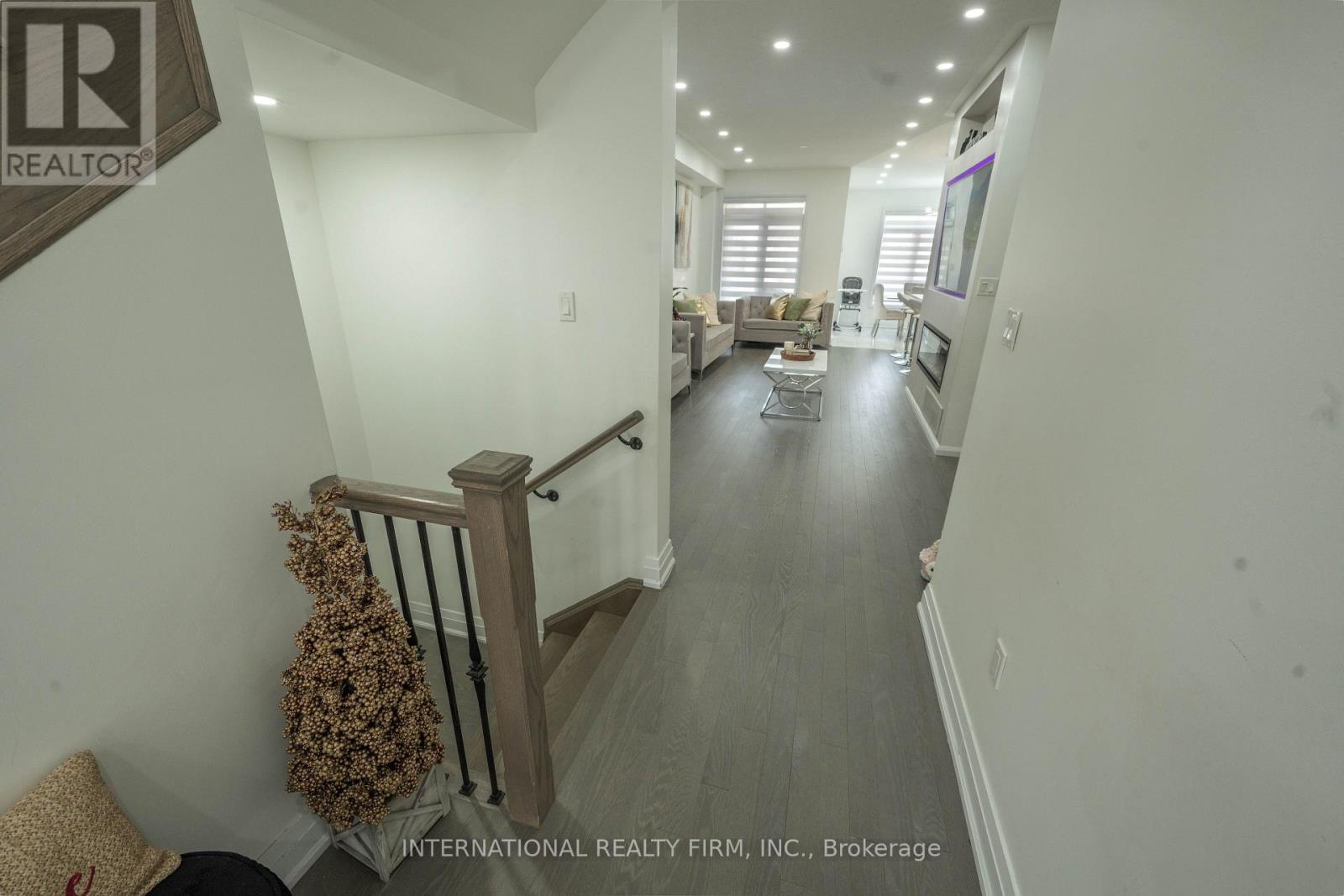 61 Tiberini Way, Bradford West Gwillimbury, Ontario  L3Z 4K3 - Photo 42 - N12683226