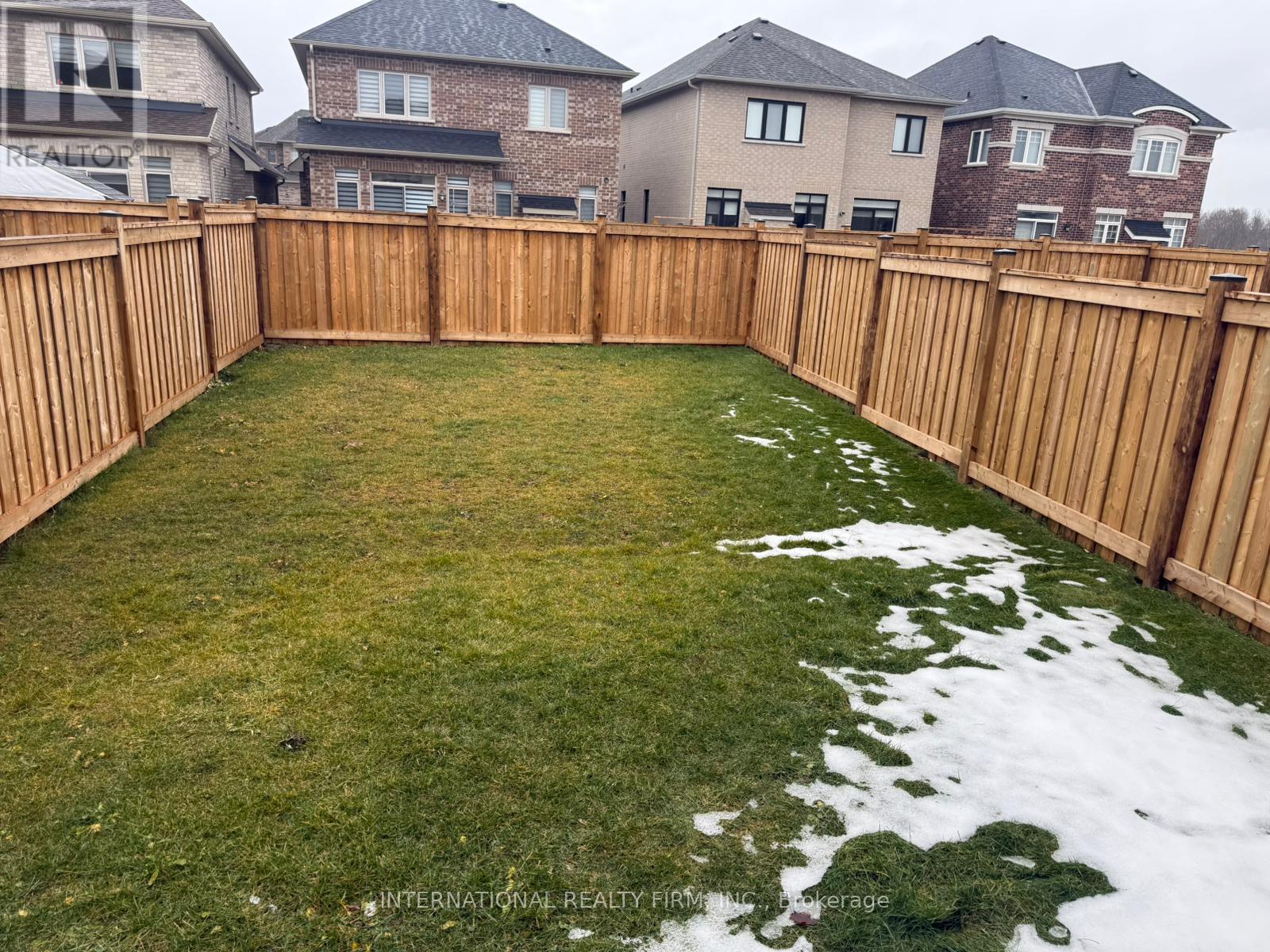 61 Tiberini Way, Bradford West Gwillimbury, Ontario  L3Z 4K3 - Photo 46 - N12683226