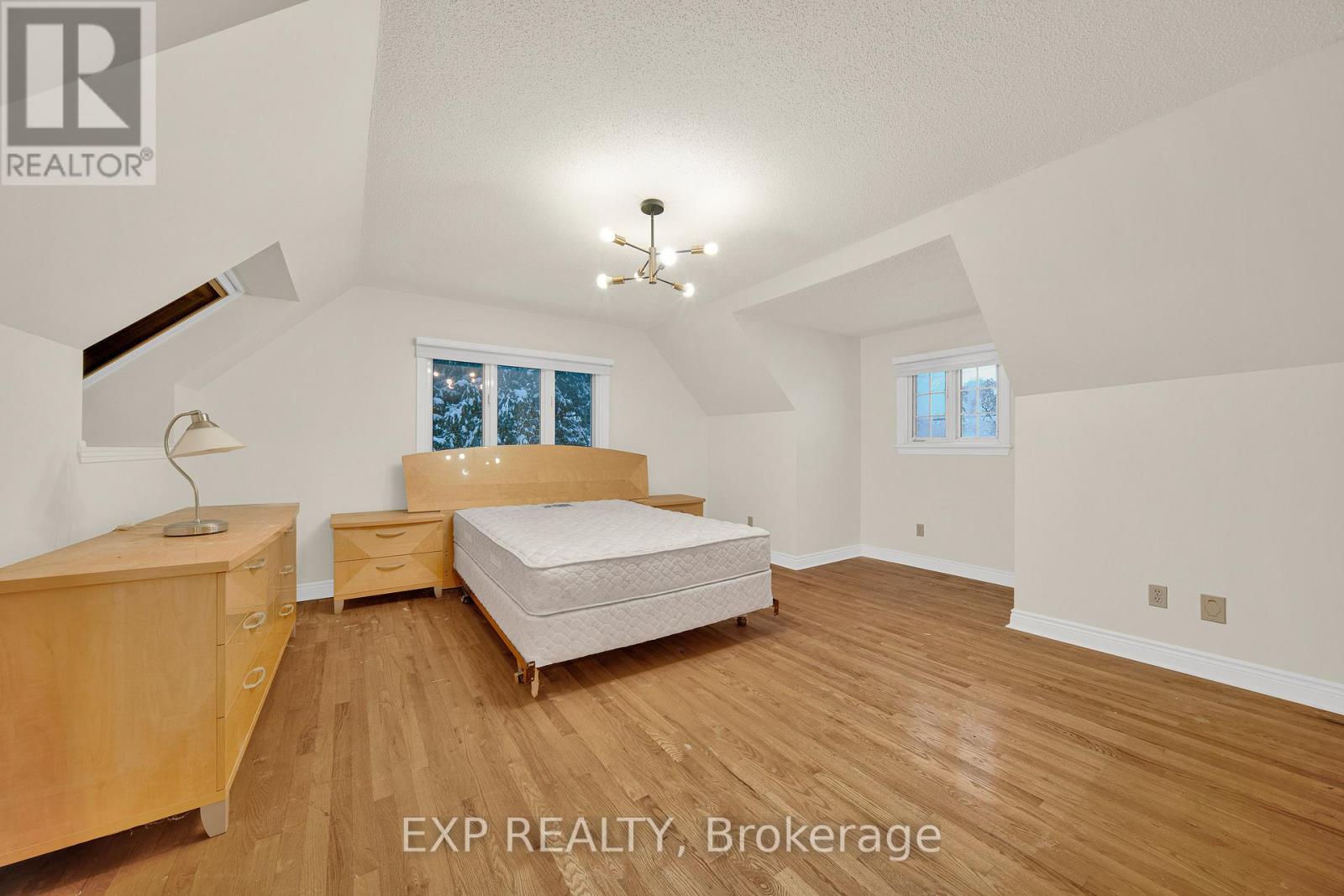 661 Blair Road, Ottawa, Ontario  K1J 7M4 - Photo 30 - X12701740