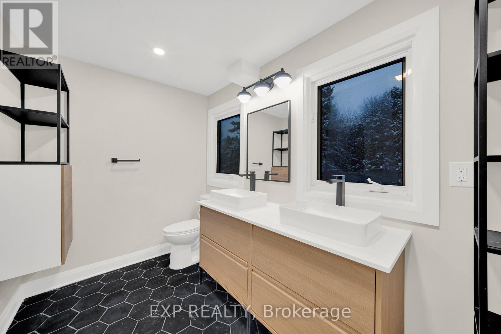 661 Blair Road, Ottawa, Ontario  K1J 7M4 - Photo 33 - X12701740