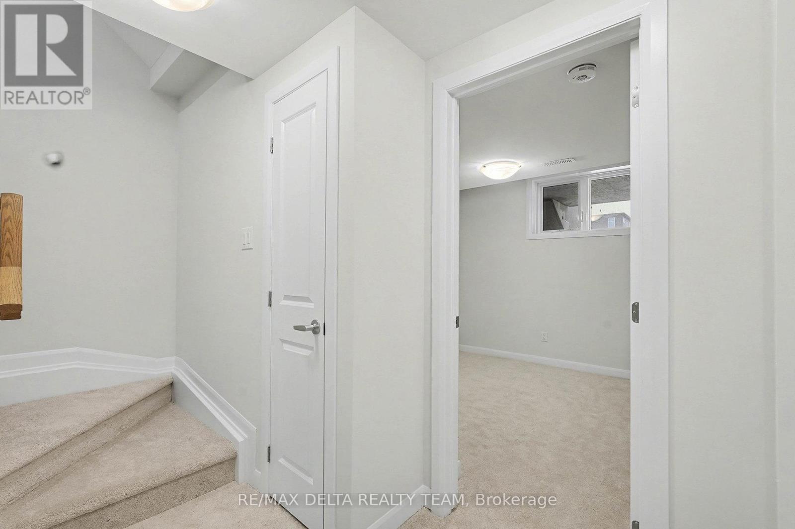 1209 Creekway Private, Ottawa, Ontario  K2T 0T1 - Photo 12 - X12701762