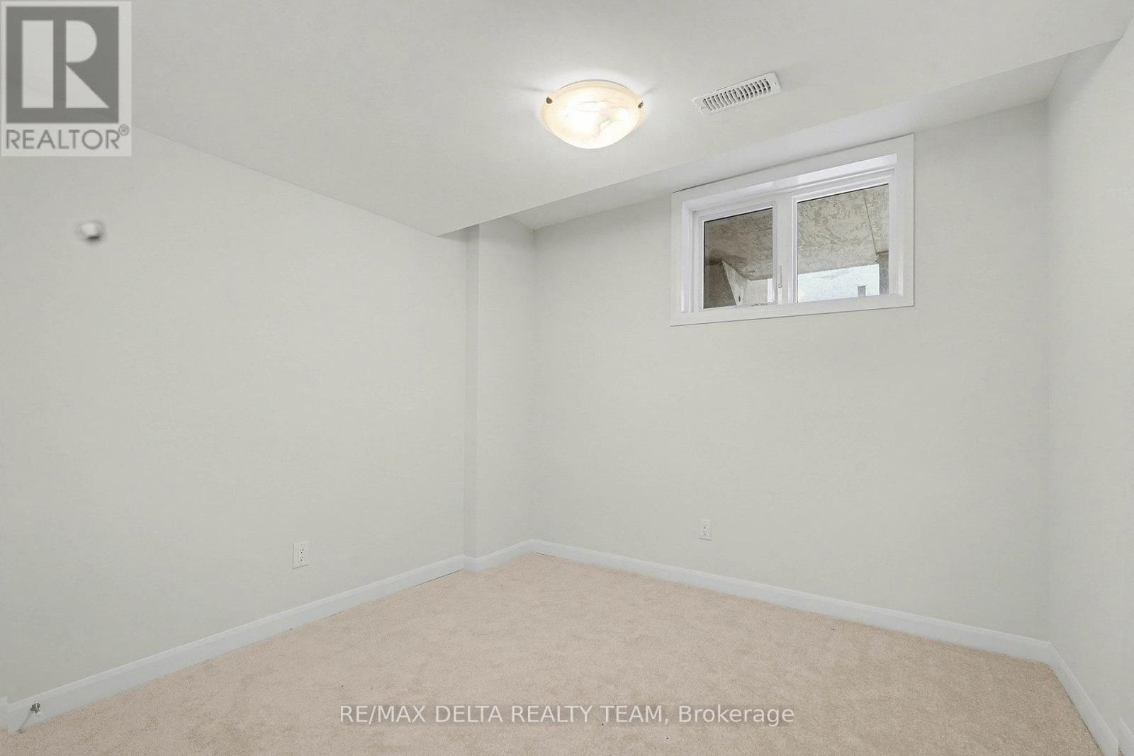 1209 Creekway Private, Ottawa, Ontario  K2T 0T1 - Photo 15 - X12701762