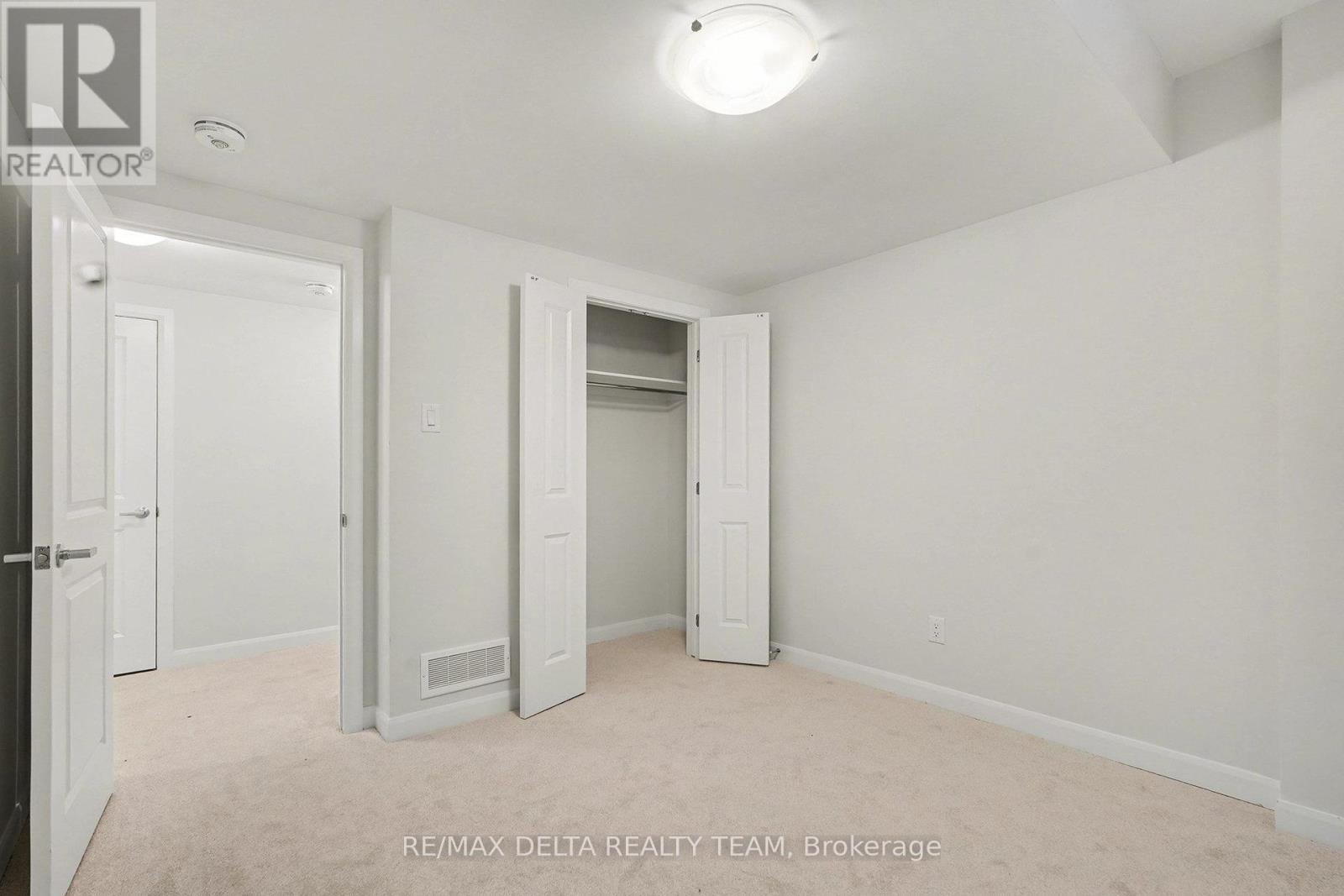 1209 Creekway Private, Ottawa, Ontario  K2T 0T1 - Photo 16 - X12701762