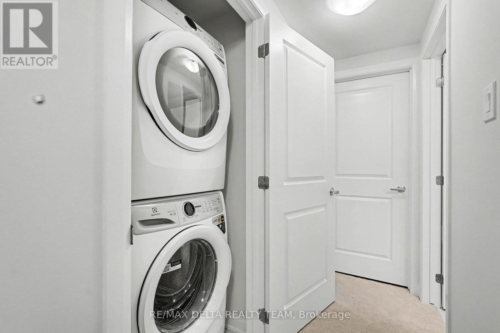 1209 Creekway Private, Ottawa, Ontario  K2T 0T1 - Photo 20 - X12701762