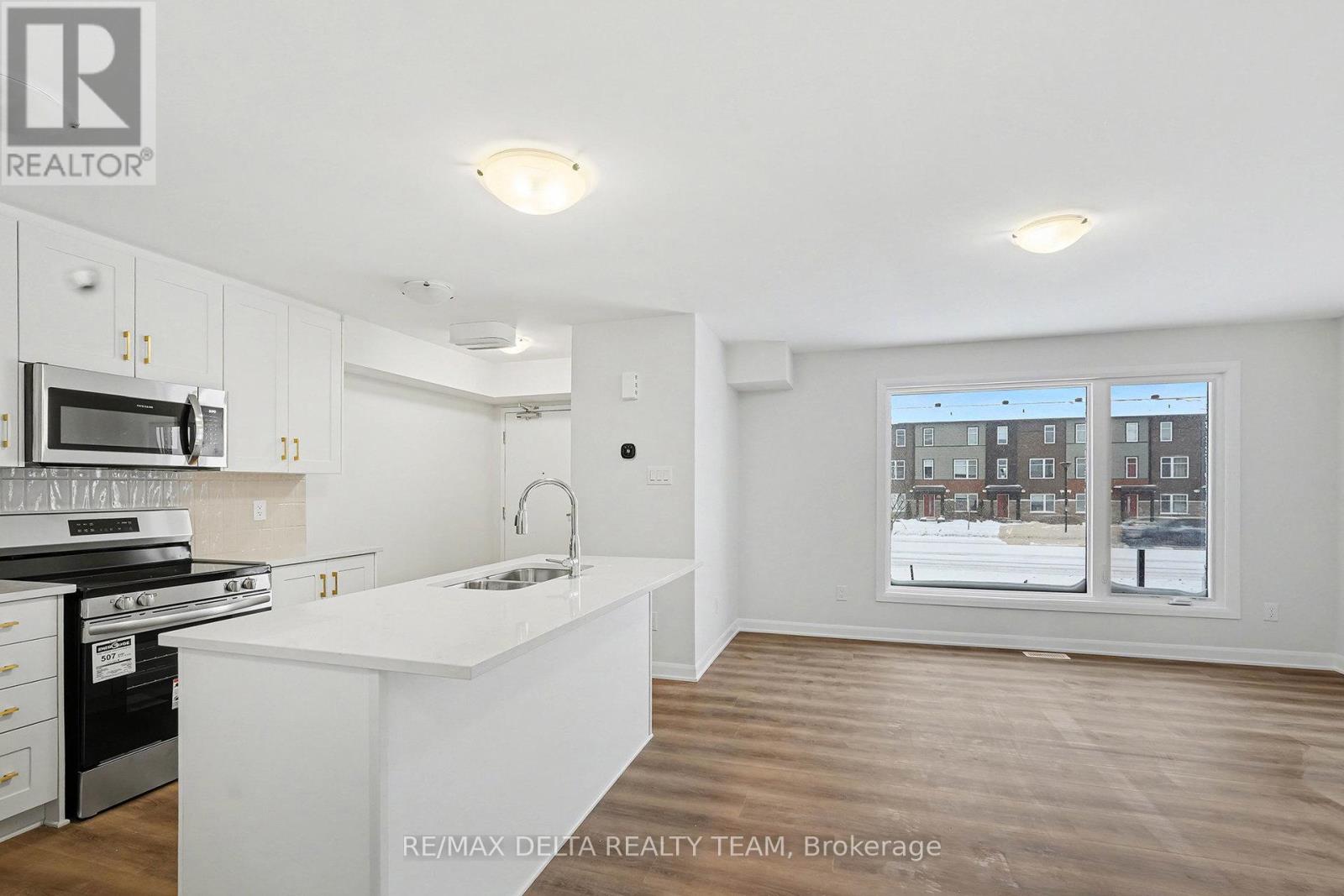 1209 Creekway Private, Ottawa, Ontario  K2T 0T1 - Photo 6 - X12701762