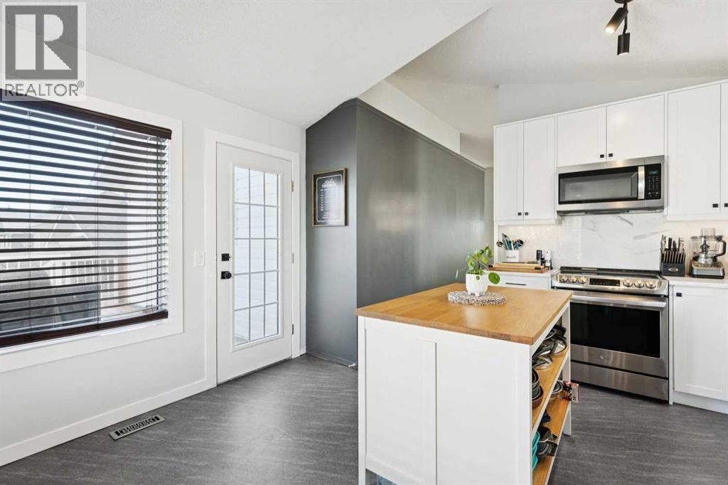 103 Hawkmount Green Nw, Calgary, Alberta  T3G 3T8 - Photo 16 - A2278890