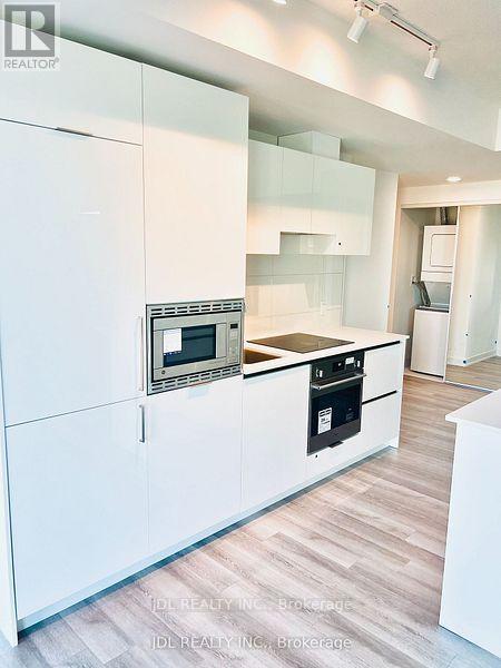 2209 - 238 Simcoe Street, Toronto, Ontario  M5T 0E2 - Photo 3 - C12701742