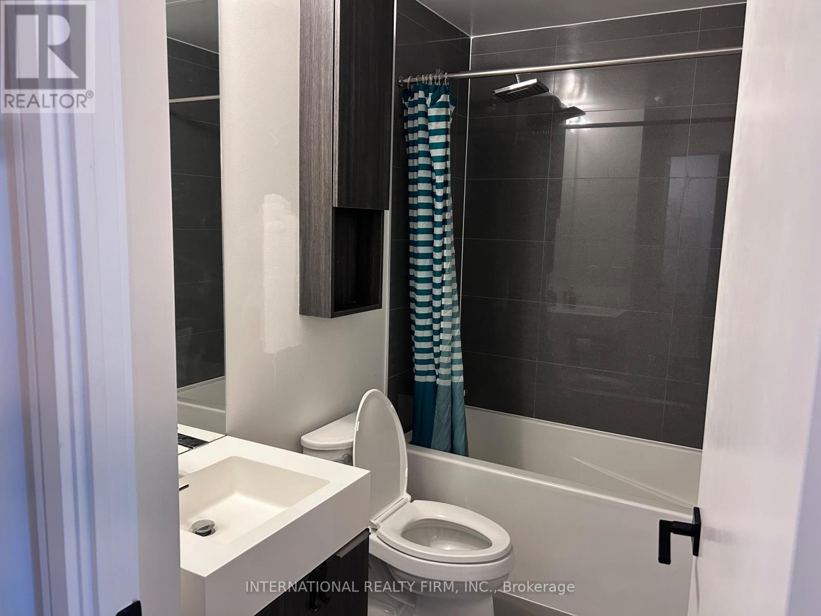 802 - 60 Tannery Road, Toronto, Ontario  M5A 0S8 - Photo 7 - C12701746