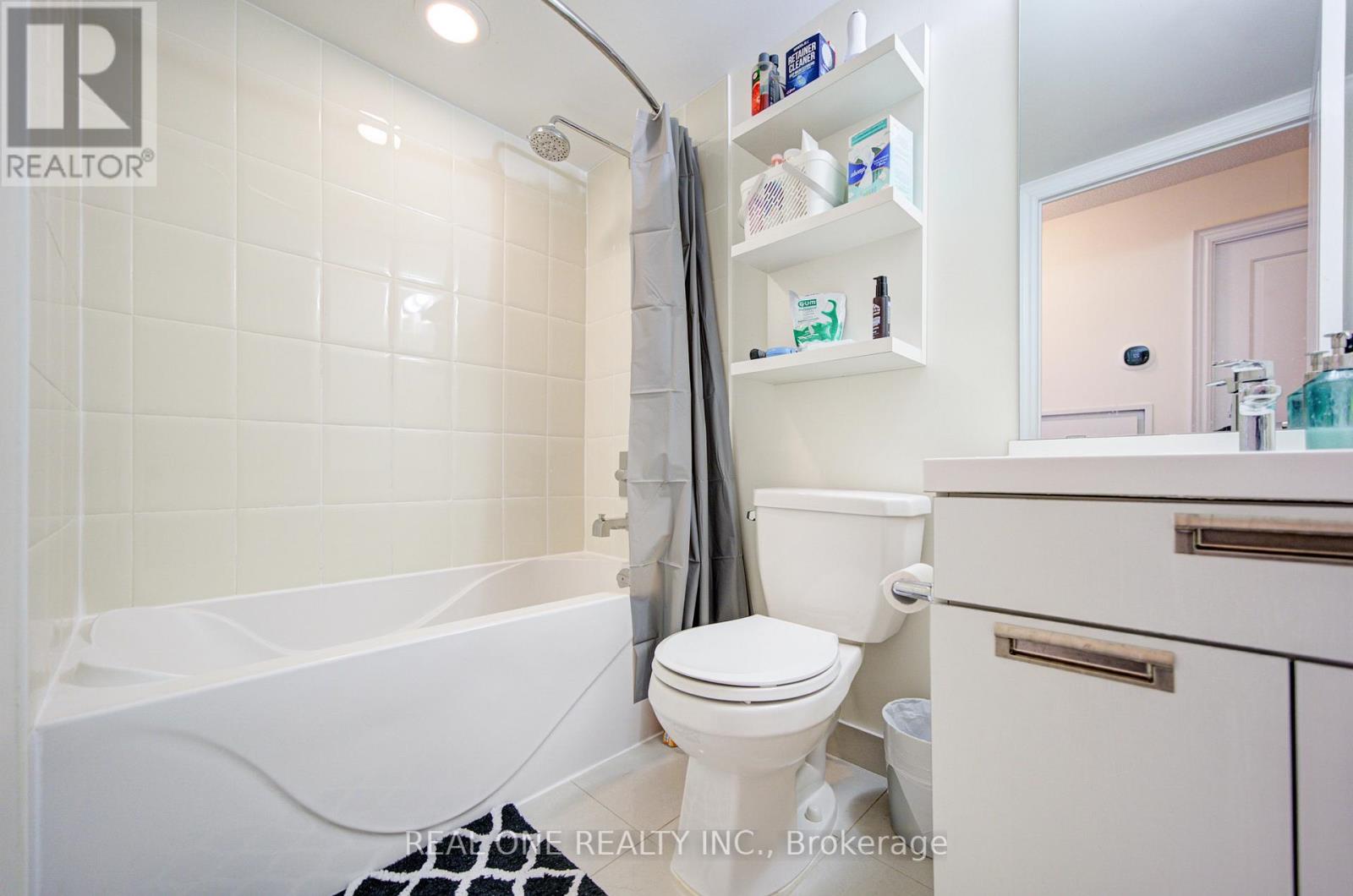 1509 - 28 Ted Rogers Way, Toronto, Ontario  M4Y 2J4 - Photo 12 - C12701764