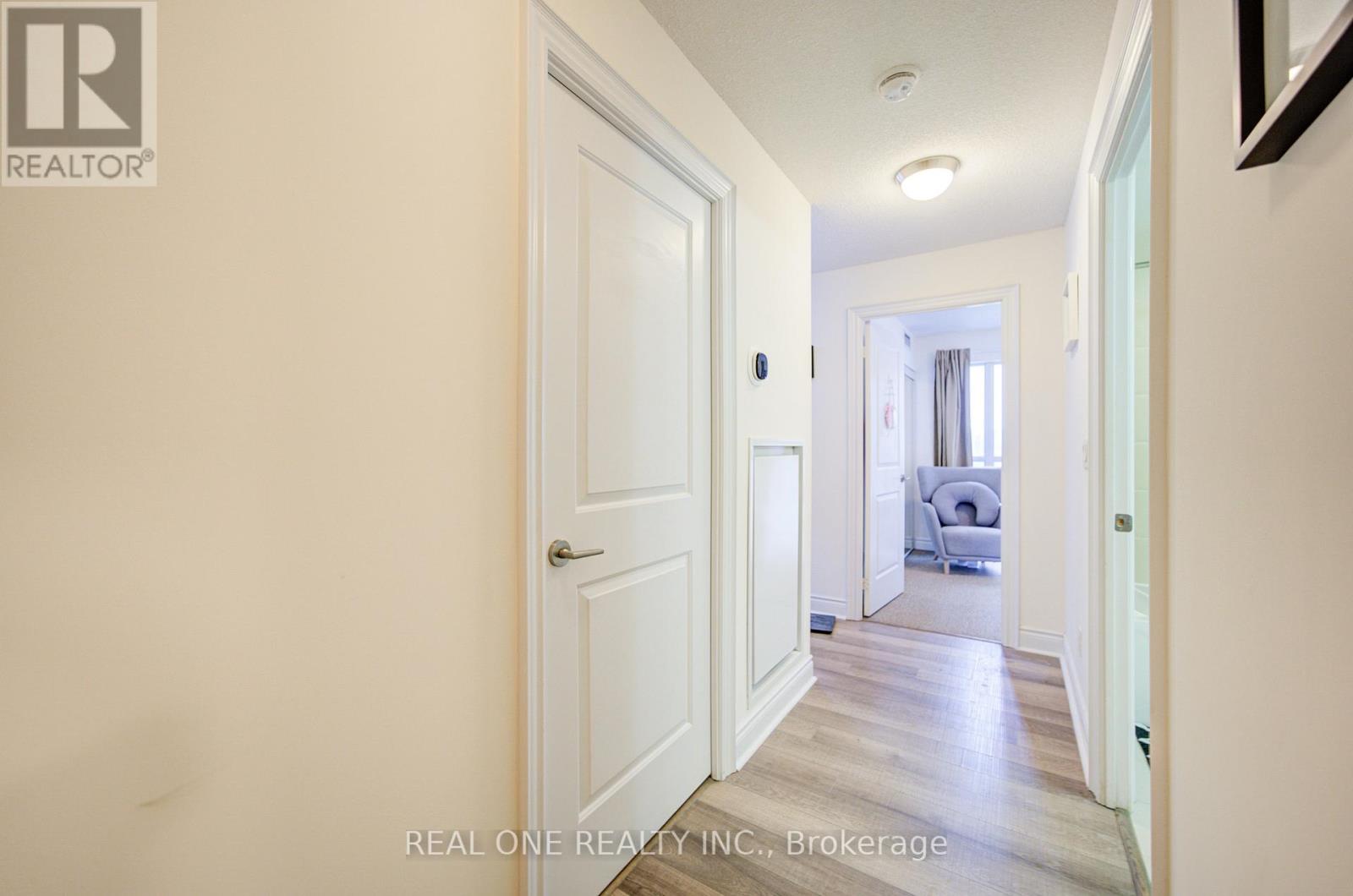 1509 - 28 Ted Rogers Way, Toronto, Ontario  M4Y 2J4 - Photo 13 - C12701764