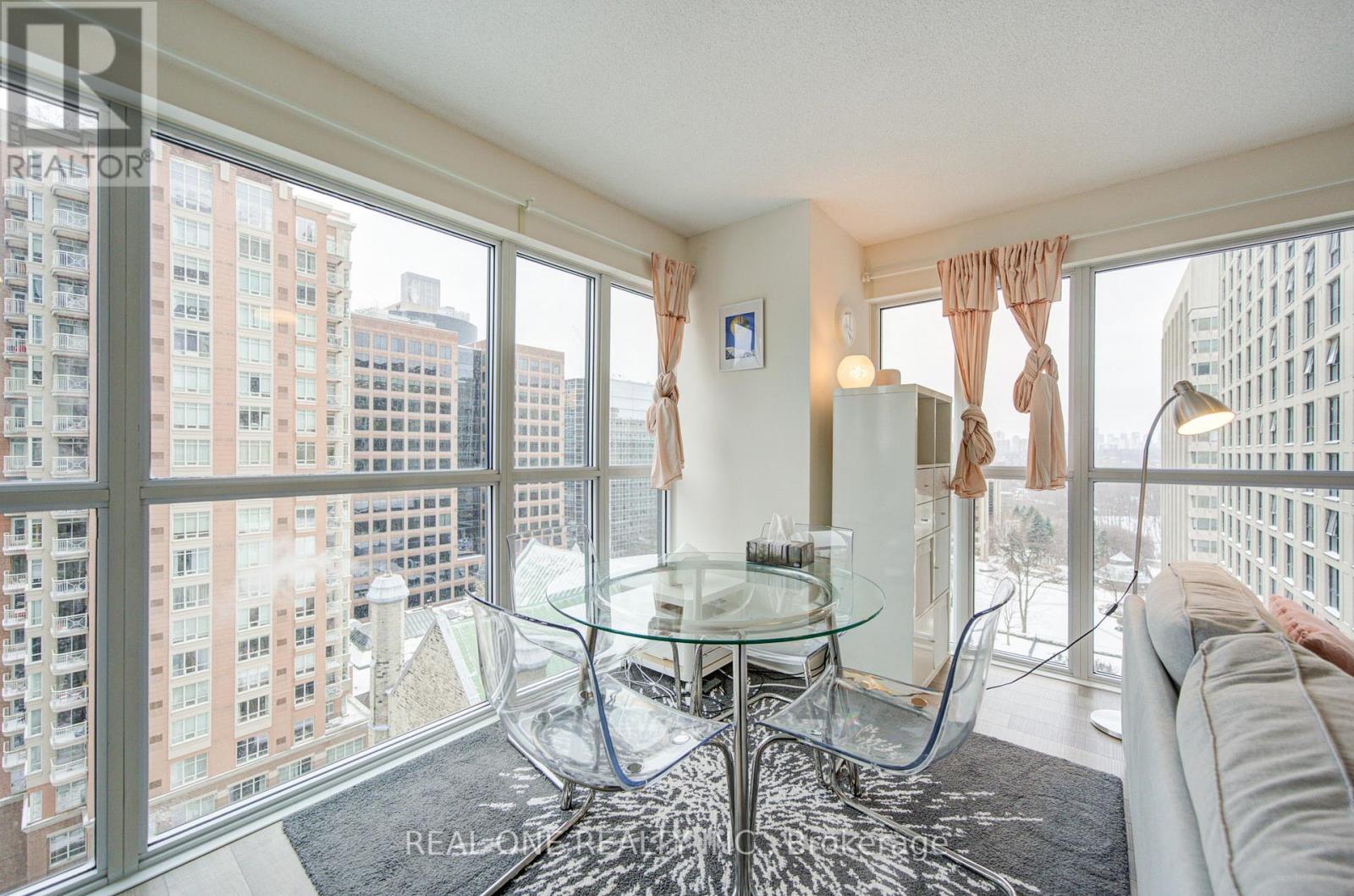 1509 - 28 Ted Rogers Way, Toronto, Ontario  M4Y 2J4 - Photo 3 - C12701764