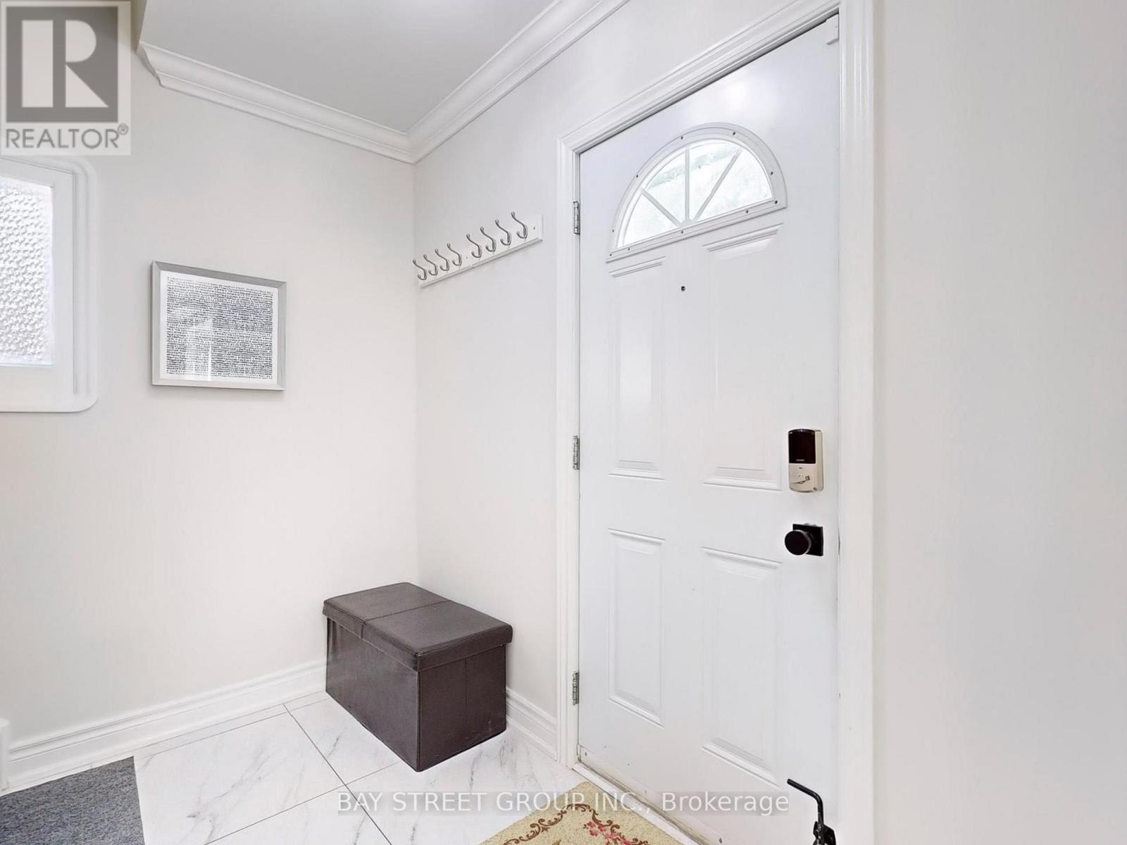 657 Pharmacy Avenue, Toronto, Ontario  M1L 3H6 - Photo 19 - E12701760