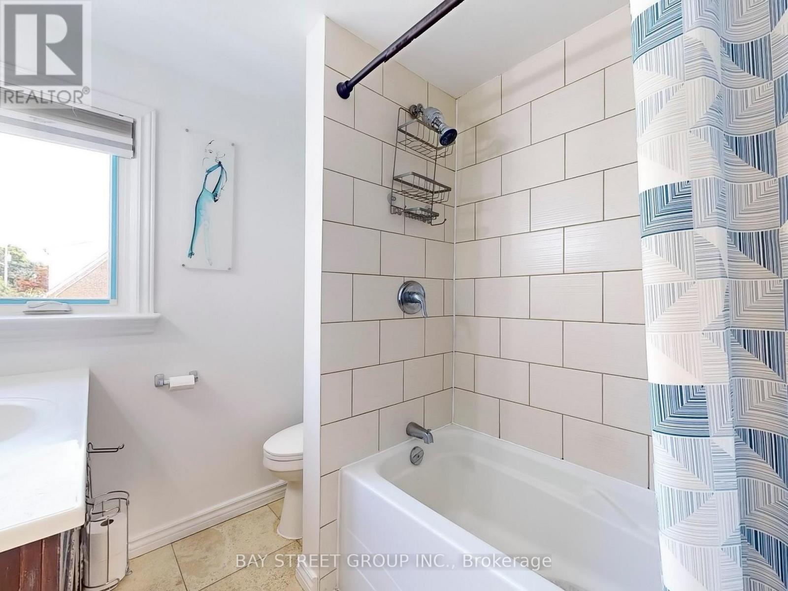 657 Pharmacy Avenue, Toronto, Ontario  M1L 3H6 - Photo 32 - E12701760