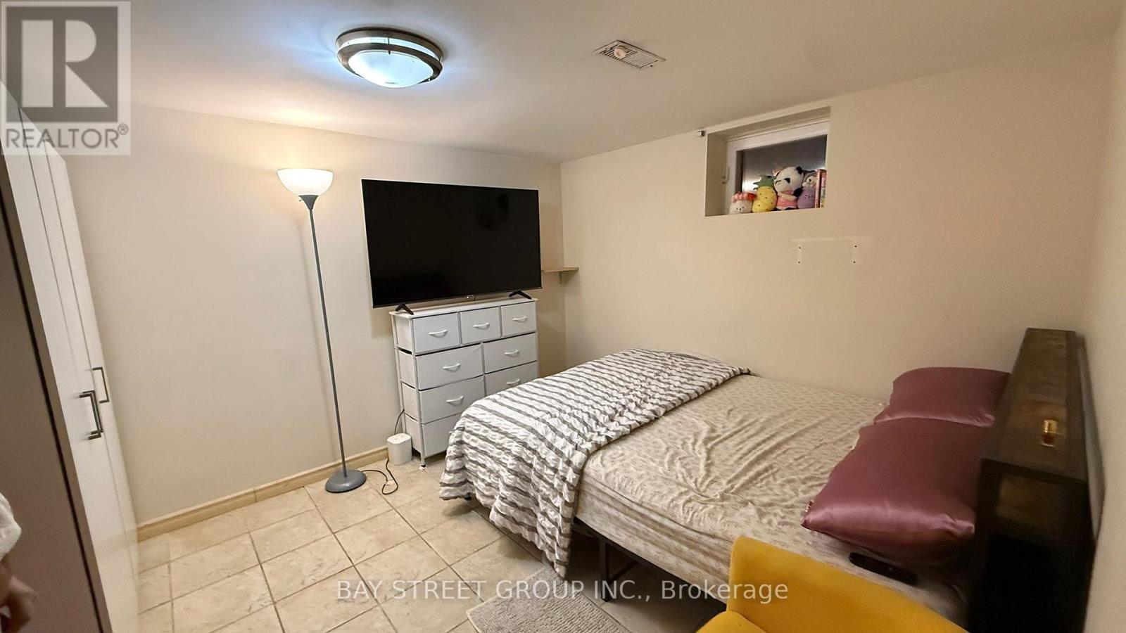 657 Pharmacy Avenue, Toronto, Ontario  M1L 3H6 - Photo 42 - E12701760