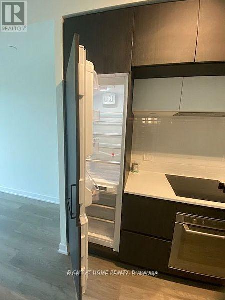 207 - 6 David Eyer Road, Richmond Hill, Ontario  L4S 0N5 - Photo 12 - N12701754