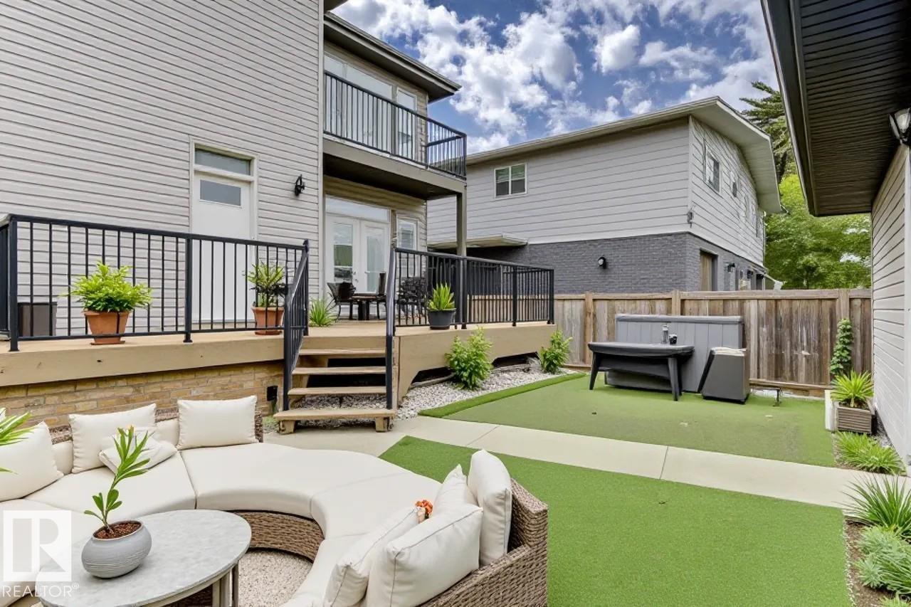 10806 72 Av Nw, Edmonton, Alberta  T6E 1A3 - Photo 2 - E4446020