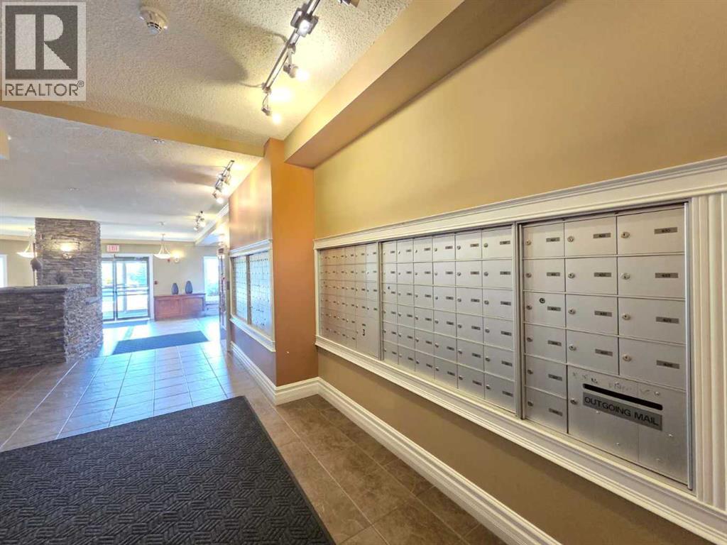 129, 369 Rocky Vista  Nw, Calgary, Alberta  T3G 5K7 - Photo 2 - A2276995