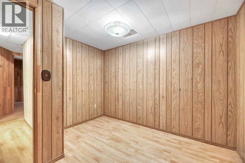 16 Thornwood Close Nw, Calgary, Alberta  T2K 5K3 - Photo 33 - A2279261