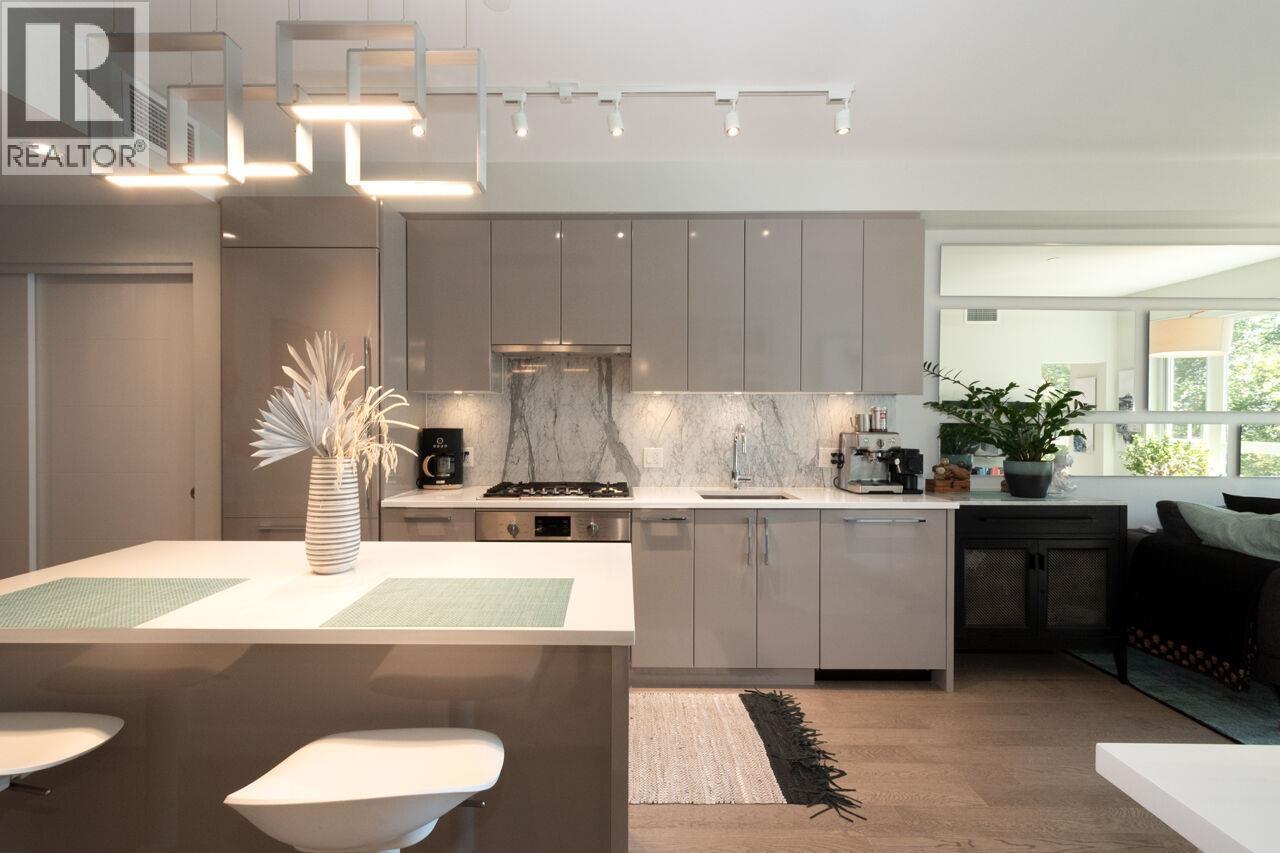 207 4080 Yukon Street, Vancouver, British Columbia  V5Y 0L4 - Photo 2 - R3075883