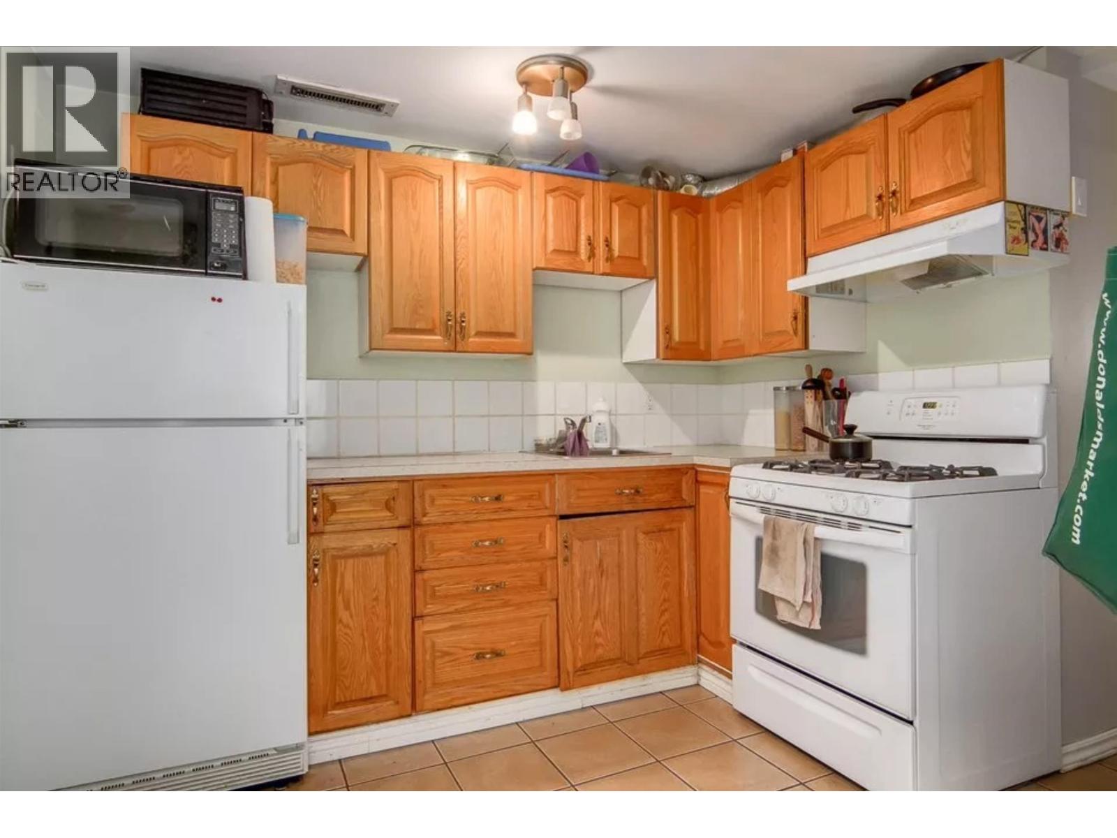 5569 Culloden Street, Vancouver, British Columbia  V5W 3R9 - Photo 14 - R3080102