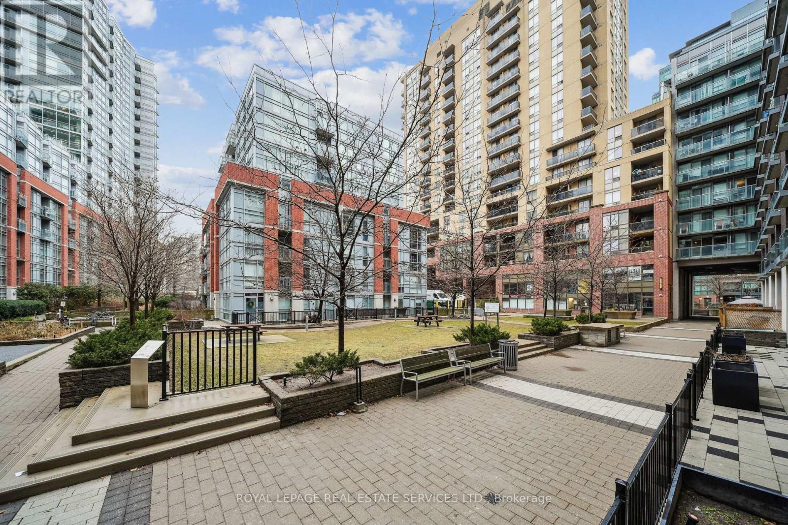 917 - 68 Abell Street, Toronto, Ontario  M6J 0A2 - Photo 35 - C12701782