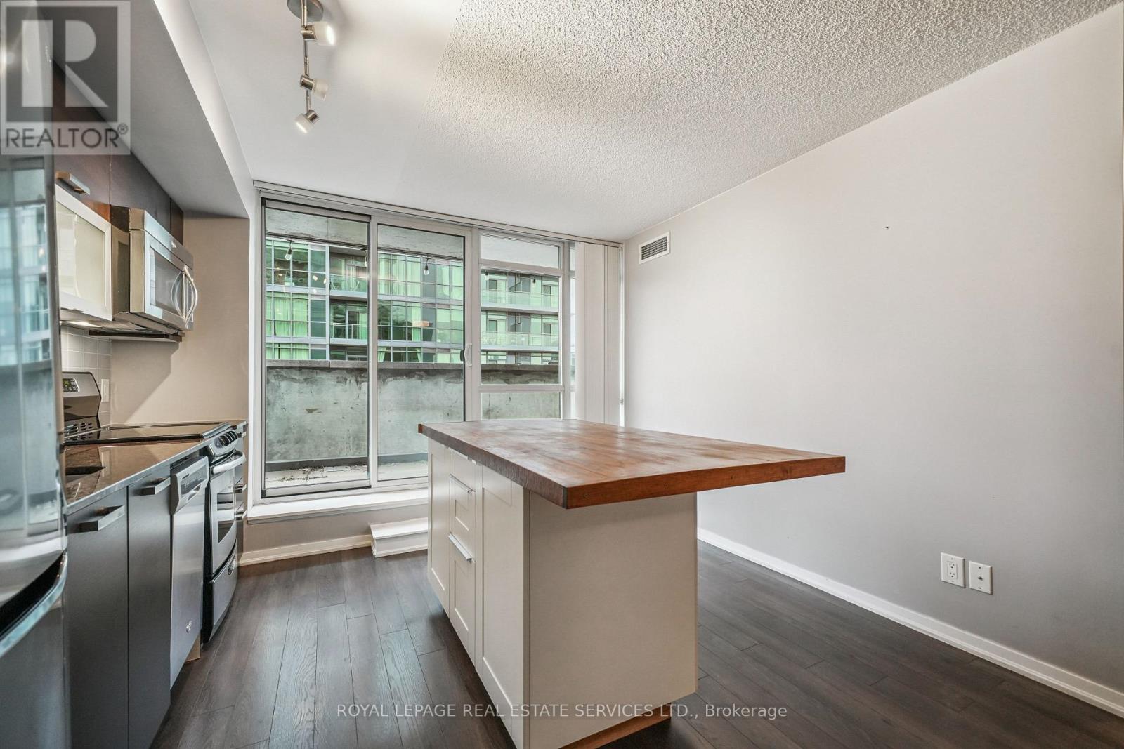 917 - 68 Abell Street, Toronto, Ontario  M6J 0A2 - Photo 9 - C12701782