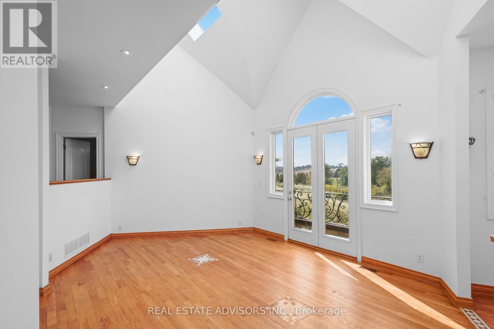 20 Bells Lake Road, King, Ontario  L0G 1T0 - Photo 8 - N12701780