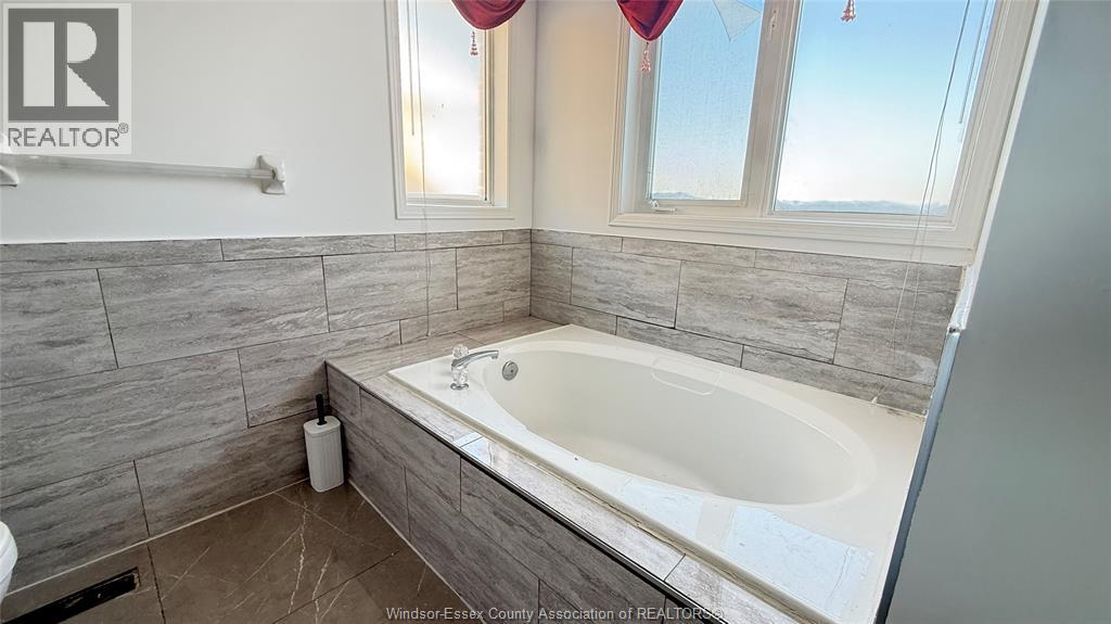 1054 Cora Greenwood, Windsor, Ontario  N8P 1K2 - Photo 13 - 26001130