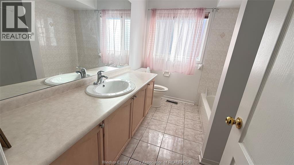 1054 Cora Greenwood, Windsor, Ontario  N8P 1K2 - Photo 16 - 26001130