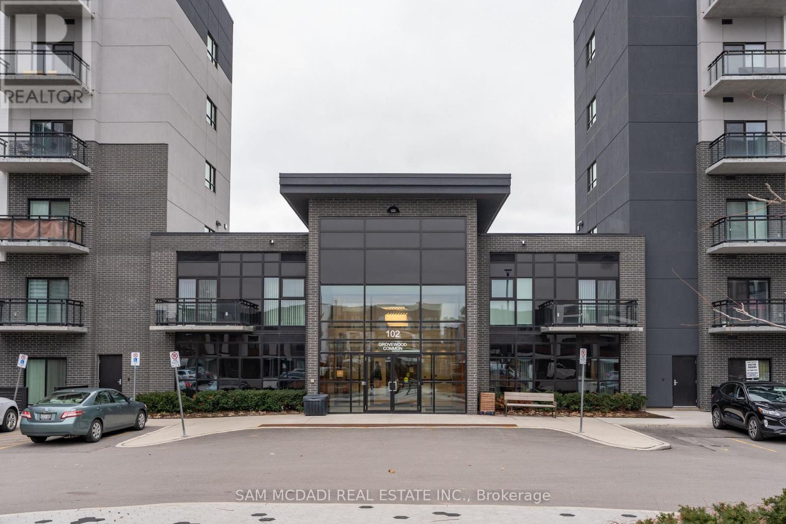 529 - 102 GROVEWOOD COMMON, Oakville, Ontario