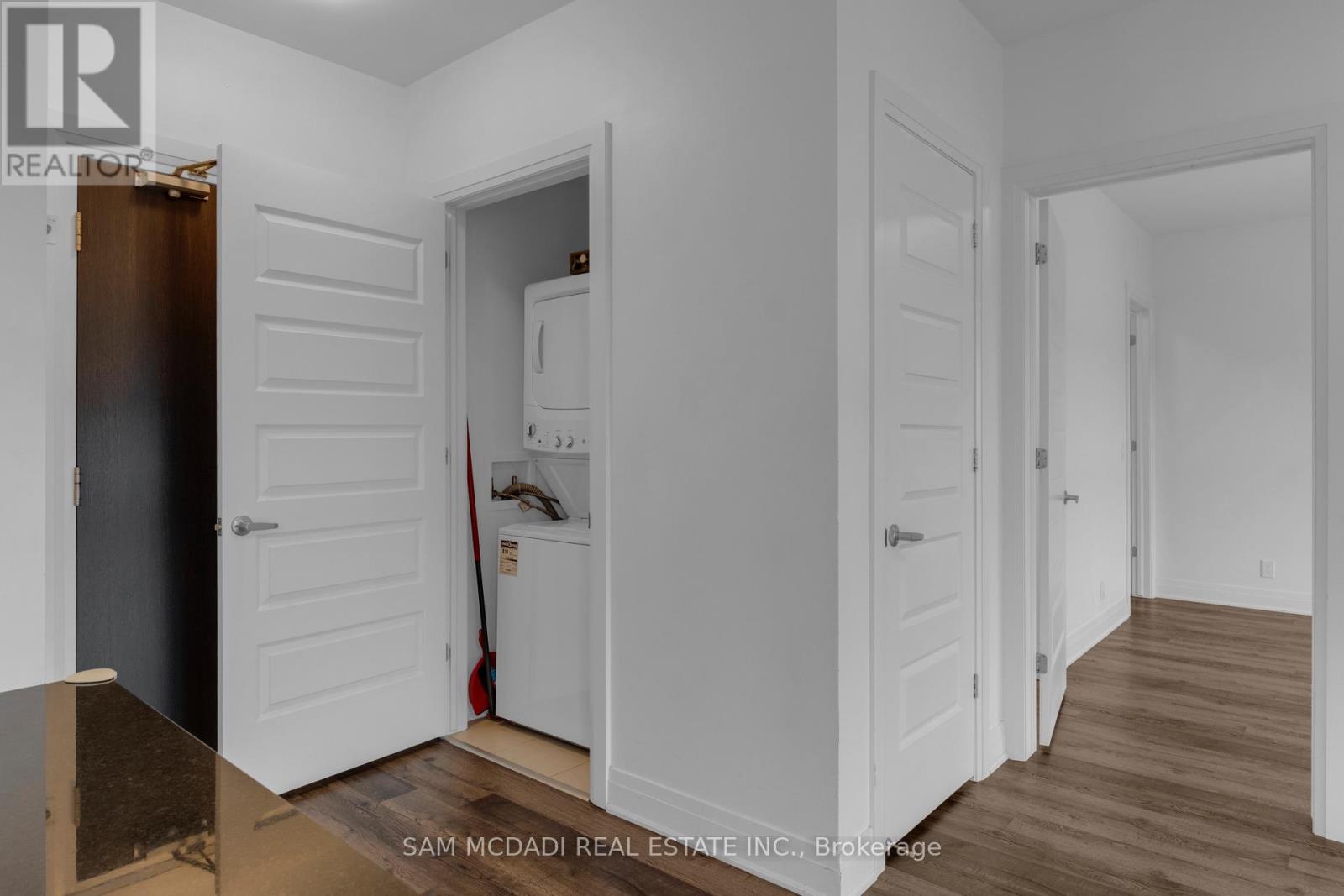 529 - 102 Grovewood Common, Oakville, Ontario  L6H 0X2 - Photo 16 - W12701776