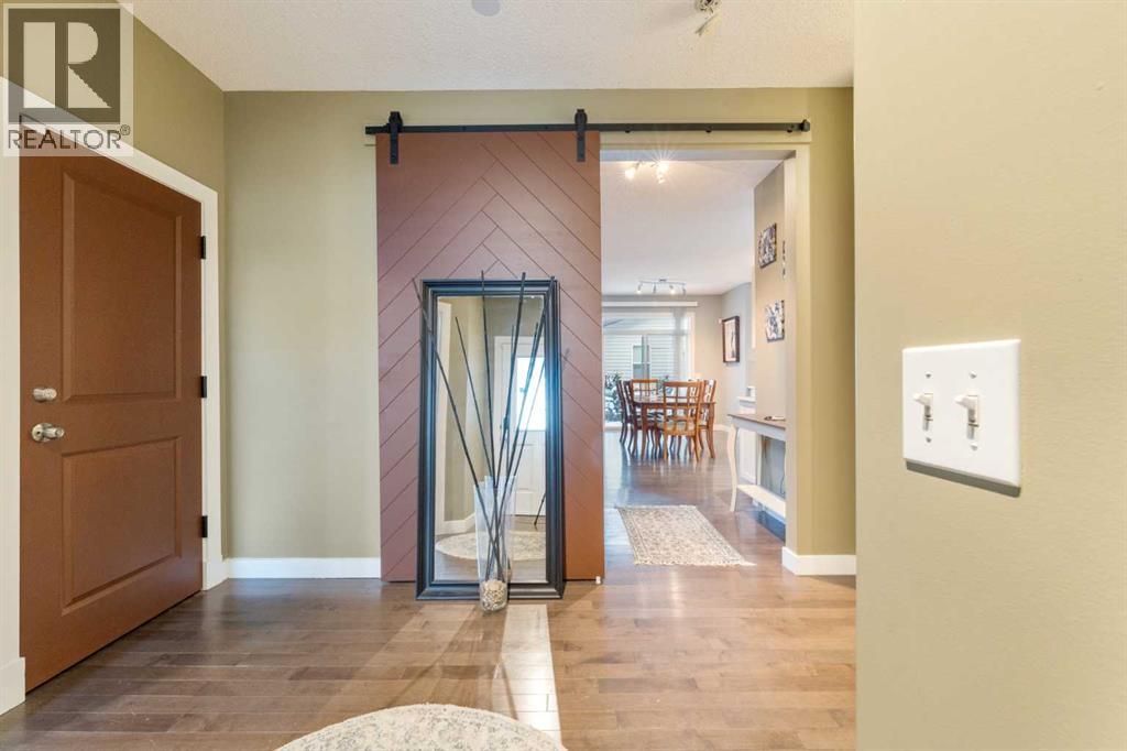 4 Crestridge Way Sw, Calgary, Alberta  T3B 5Z4 - Photo 6 - A2274271