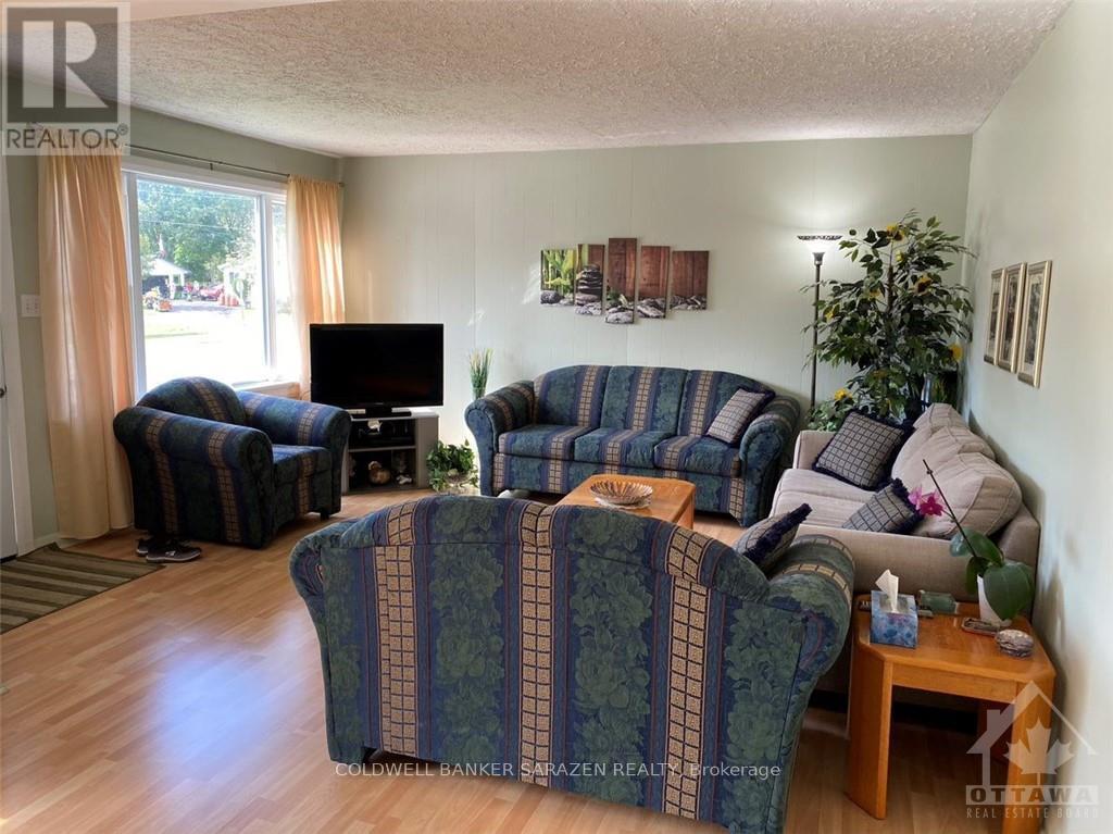 8715 Bank Street, Ottawa, Ontario  K0A 3J0 - Photo 2 - X12701800