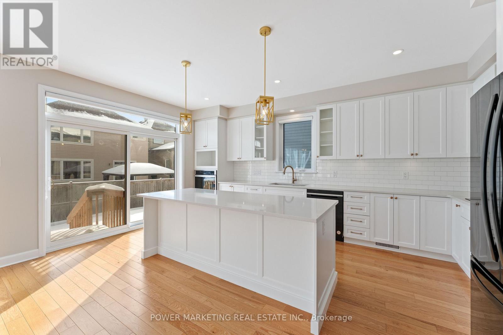 886 Sendero Way, Ottawa, Ontario  K2S 2W8 - Photo 9 - X12701808