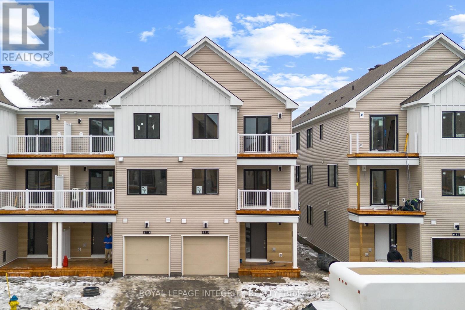 615 BEE POLLEN WAY, Ottawa, Ontario