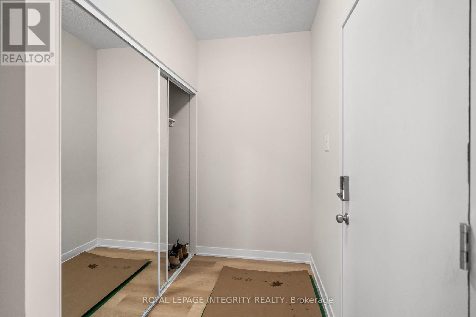 615 Bee Pollen Way, Ottawa, Ontario  K2W 0N9 - Photo 2 - X12701836