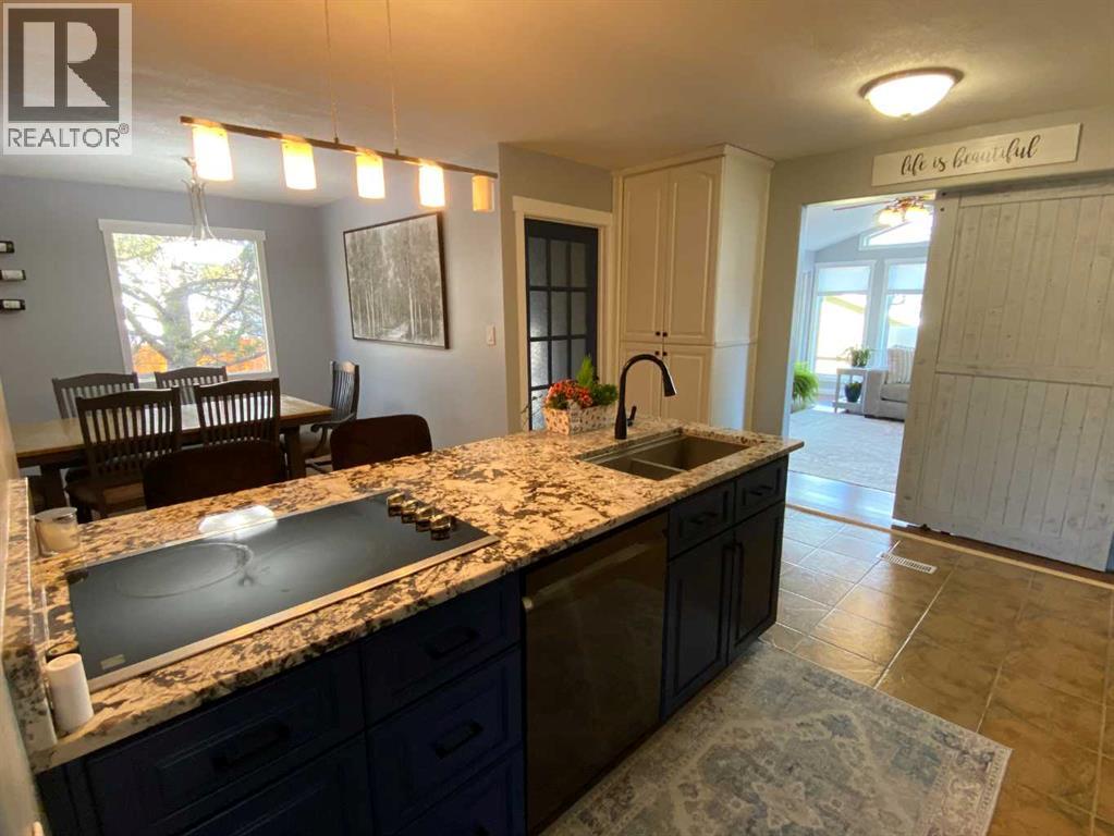 68 Blazier Park Street E, Brooks, Alberta  T1R 0K6 - Photo 5 - A2279399