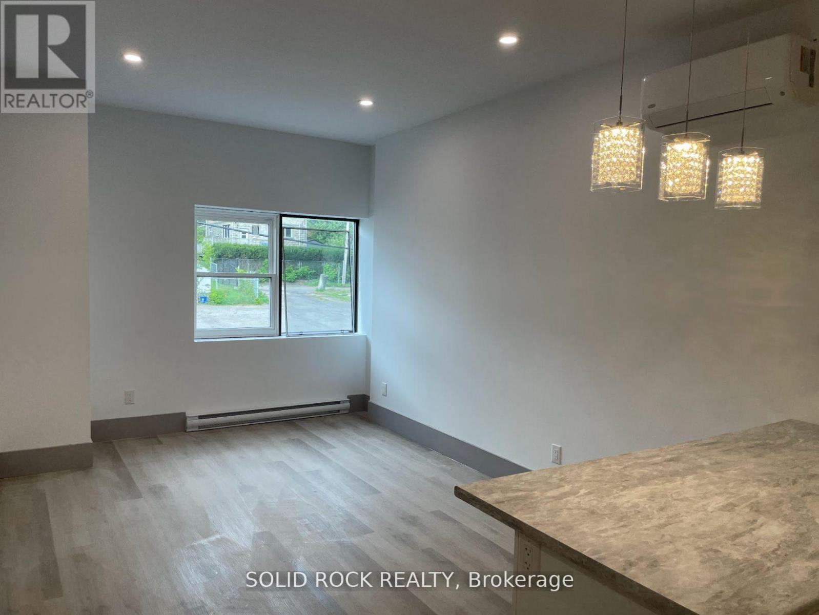 203 - 48 King Street E, Brockville, Ontario  K6V 1B1 - Photo 10 - X12701830