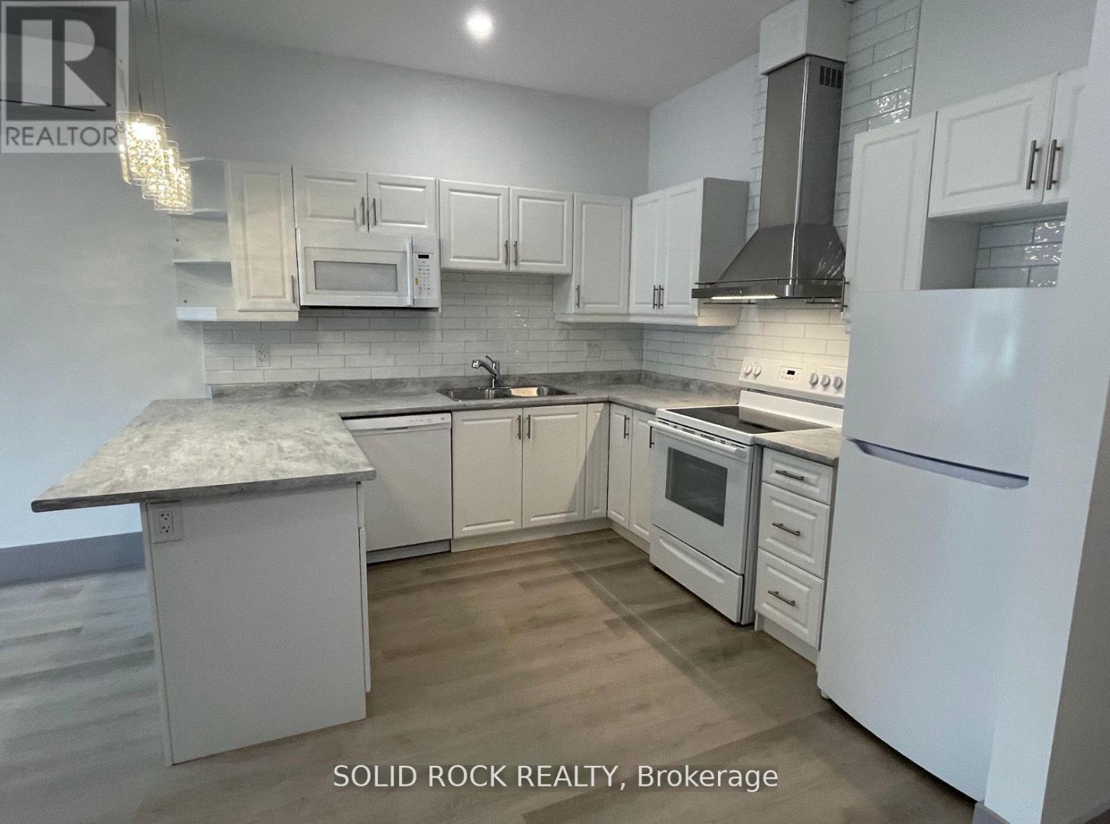 203 - 48 King Street E, Brockville, Ontario  K6V 1B1 - Photo 9 - X12701830